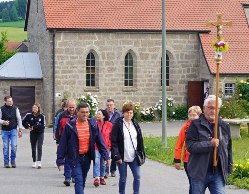 Katholische Pfarrei Zu Den Lübecker Märtyrern 02.07.2023 Spielberger pilgern auf den Fahrenberg - Katholische Pfarrei